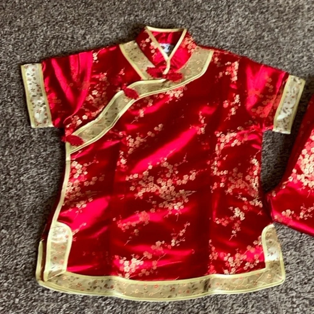 Vintage Double Peach 2 piece Asian outfit Size 10 Red and champagne color